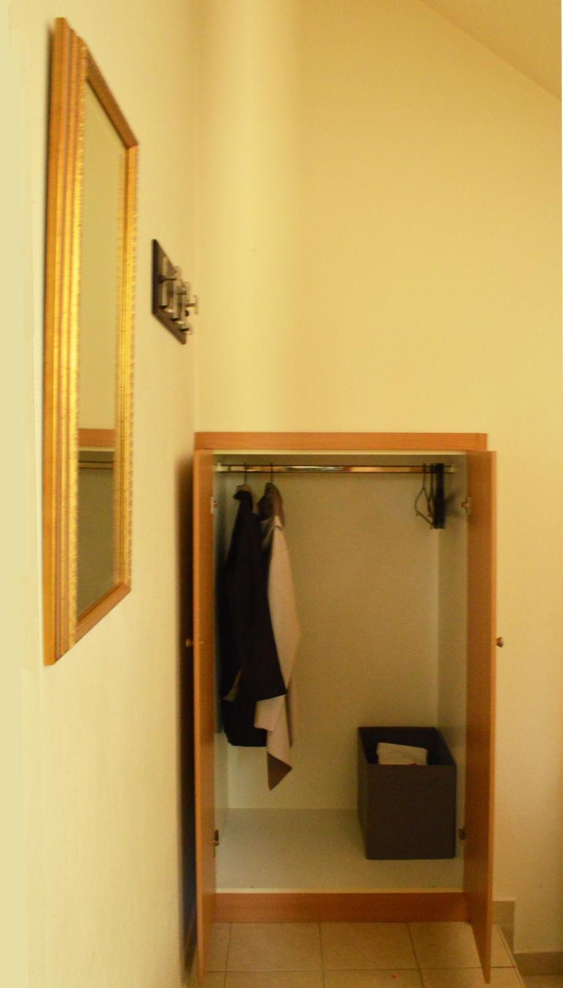 Sunny Retreat With A Garden Terrace Private Room 이오아니아 외부 사진