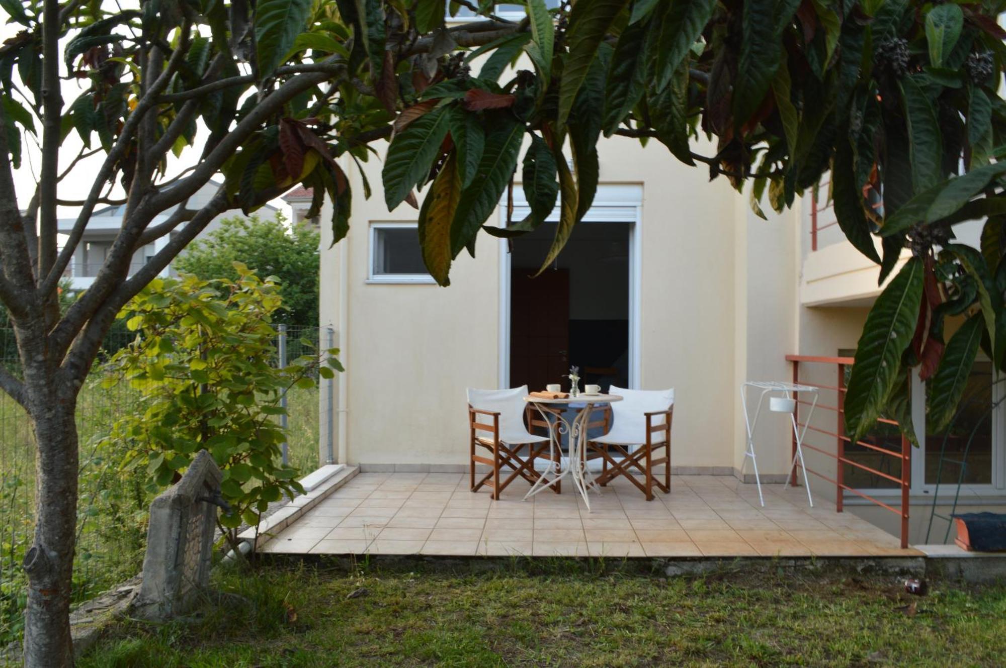 Sunny Retreat With A Garden Terrace Private Room 이오아니아 외부 사진